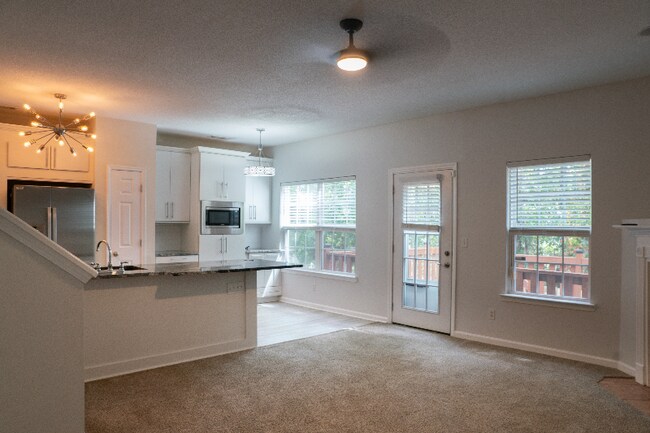 Building Photo - 29 Orchid Ln