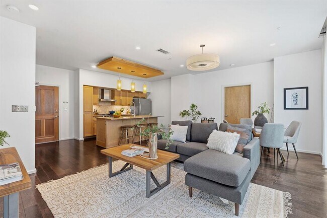 Foto del edificio - 1600 Barton Springs Rd