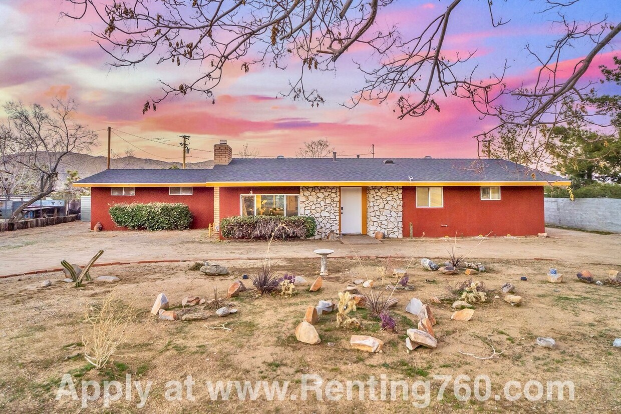 Primary Photo - Stylish 3-Bedroom Home with Fenced Yard, S...
