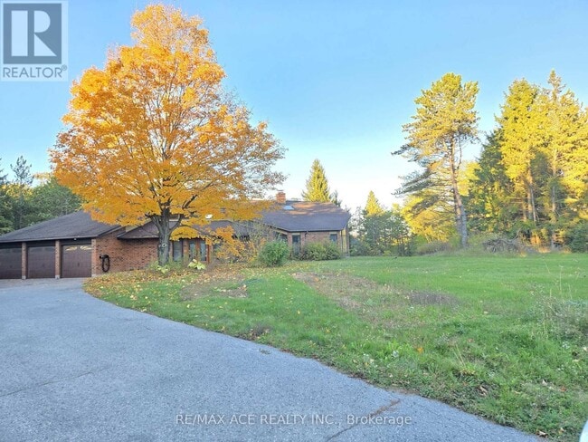 Building Photo - 5 Island Ct