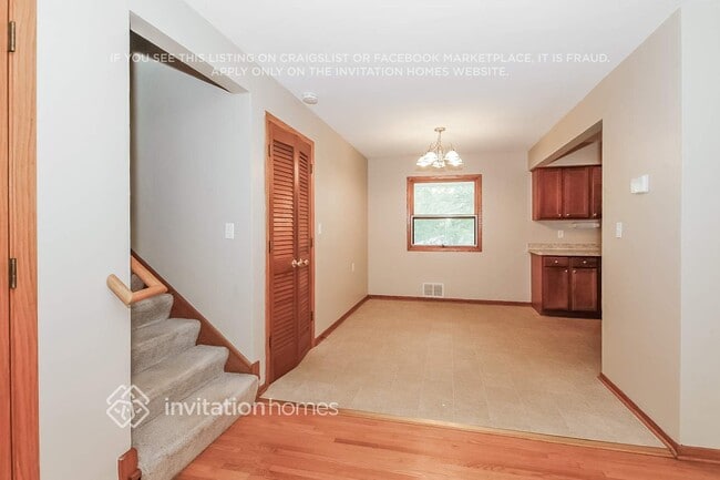 Building Photo - 2743 Farrington St