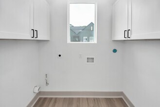Building Photo - 5311 Kindred Gdn Ln