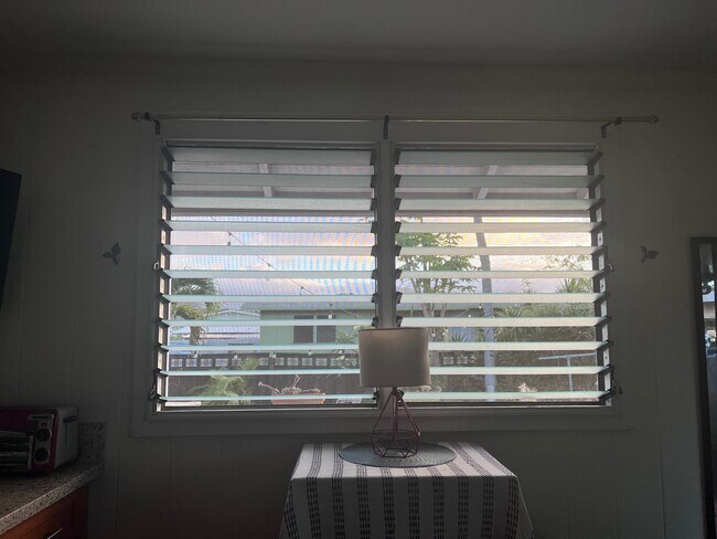 Foto del edificio - 324B Kalama St