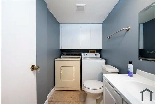 Foto del edificio - 5385 Elm Ct