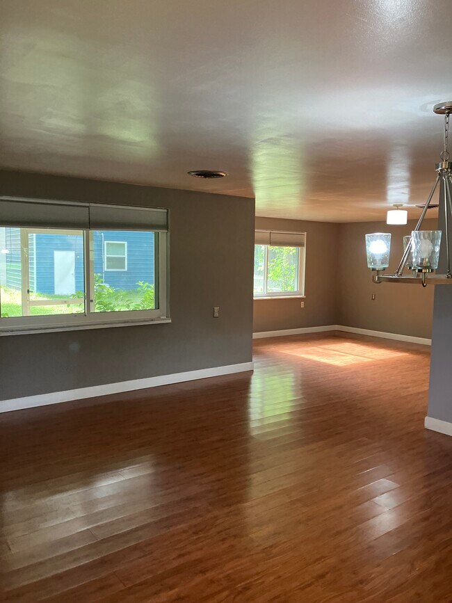Foto del edificio - 8842 County Road 121
