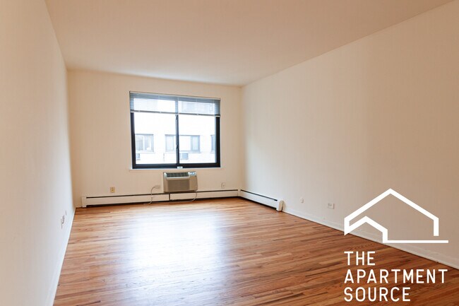 Foto del edificio - 540 W Roscoe St