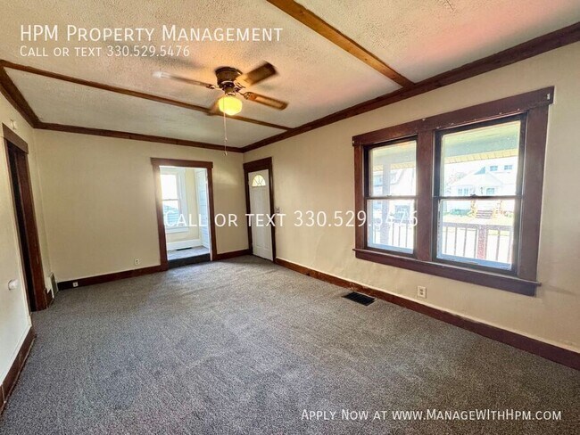 Foto del edificio - 2912 9th St NW