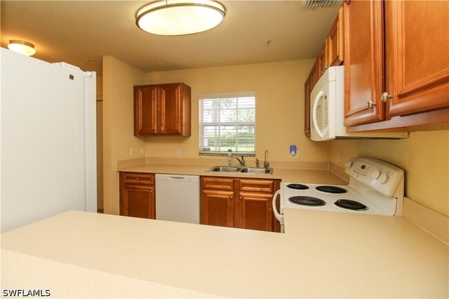 Building Photo - 9051 Gervais Cir