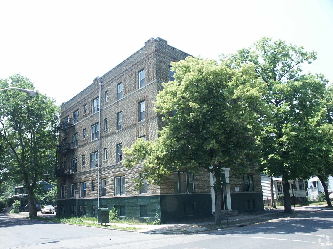 Foto principal - 23 Harvard St