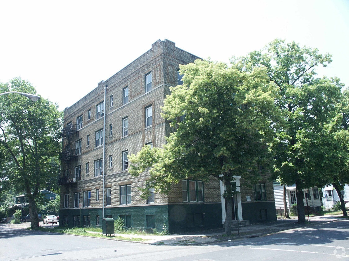 Primary Photo - 23 Harvard St