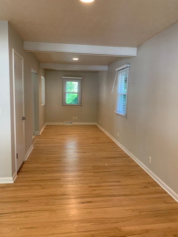 Building Photo - 3309 S 91st St