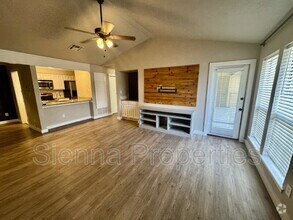 Building Photo - 1202 Thorpe Ln