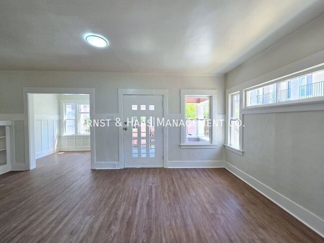 Foto del edificio - 1027 1/2 E. Ocean Blvd.-