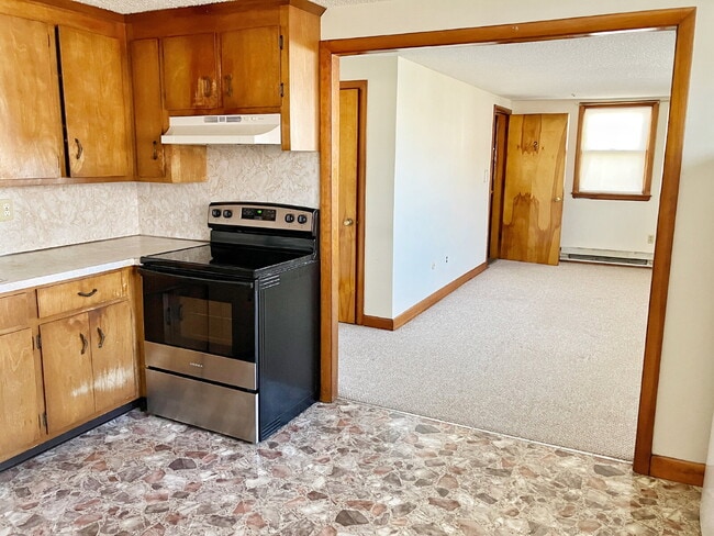 Photo - Available July 1st! - Cozy 1-Bedroom Gem in Quincy Apartment