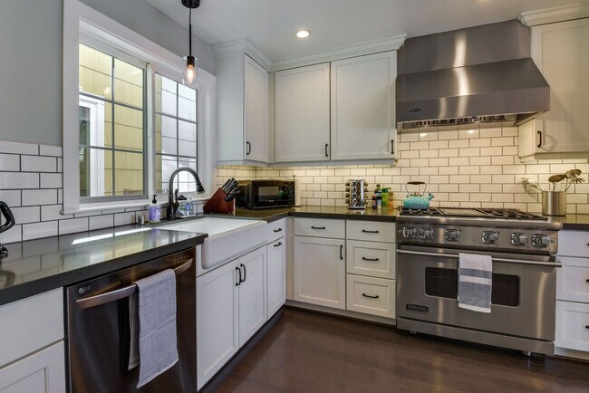 Foto del edificio - 4631-4633-4633 Irving St