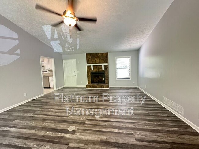 Building Photo - 4798 Rock Island Ln NW