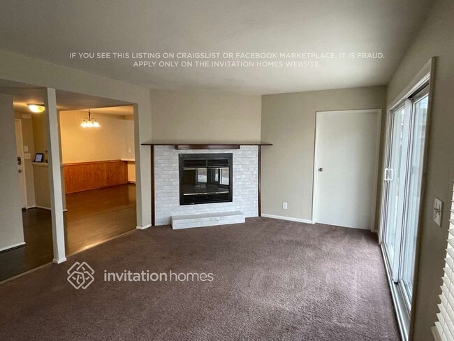Building Photo - 2105 Lysander Ave