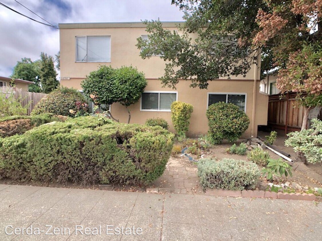 2256 Pacific Ave, Alameda, CA 94501 Room for Rent in Alameda, CA