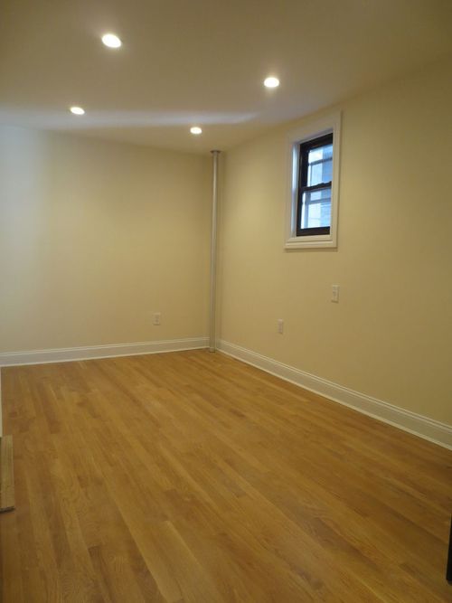Primary Photo - 634 Hudson St