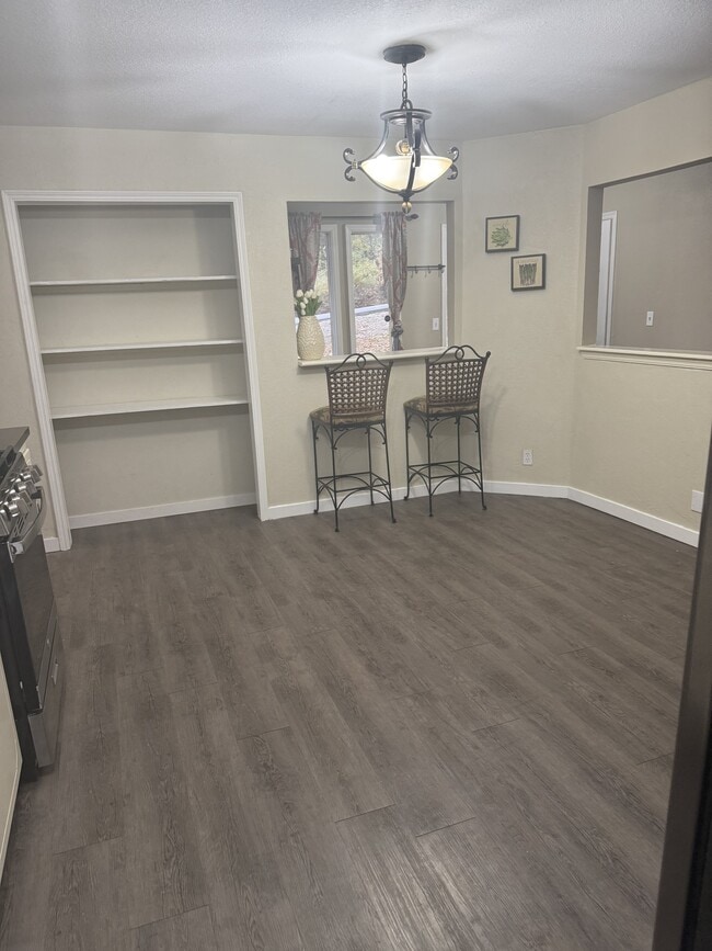 Building Photo - 2404 N Gray St