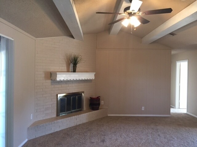 Foto del edificio - Great Southwest Location! Available Now!