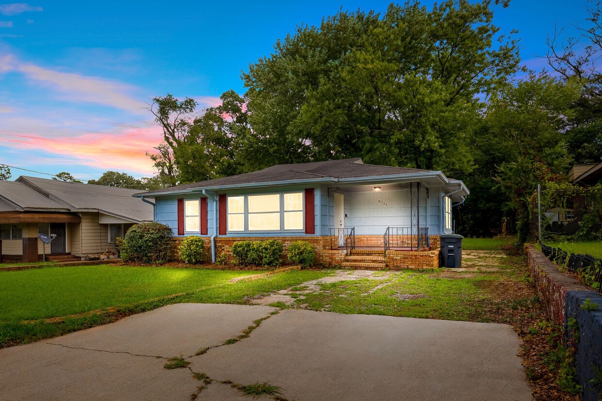 Foto principal - 5721 Monte Sano Rd