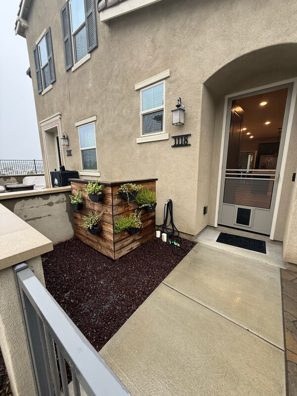 Foto del edificio - 1118 Delpy View Point