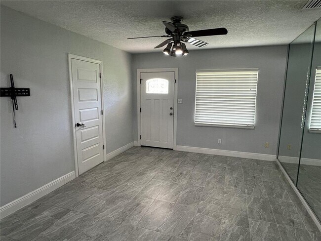 Foto del edificio - 208 N Glen Ave