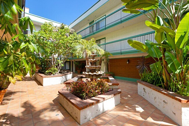 Foto del edificio - Welcome to Shasta Greens.