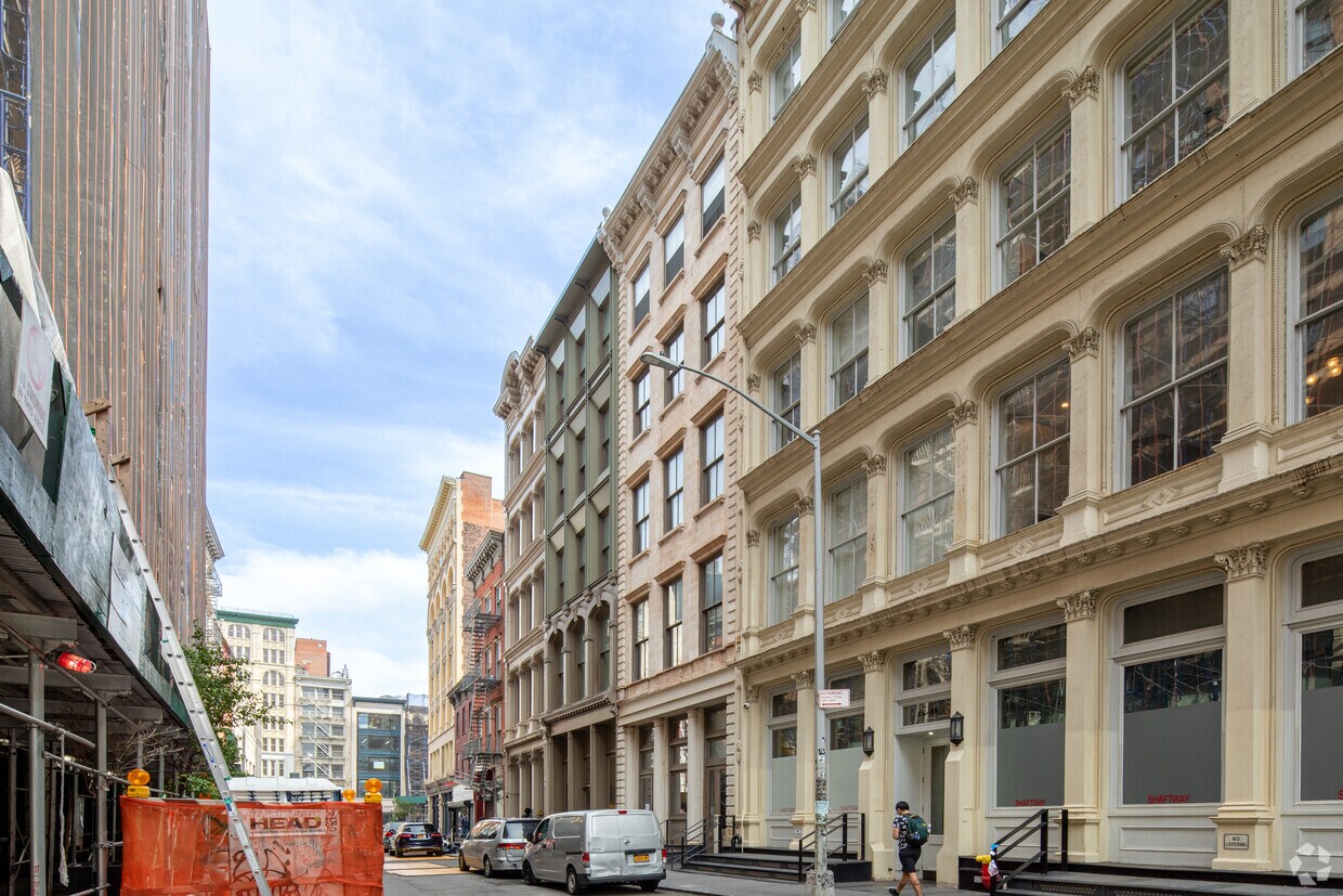 Primary Photo - 50 Lispenard St