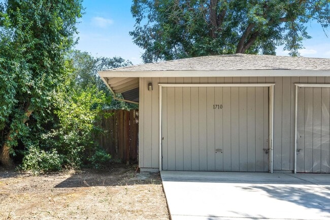 Foto del edificio - 1708-1710 Alameda Avenue