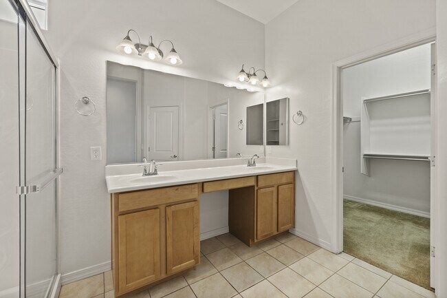 Building Photo - 6822 Claret Dr