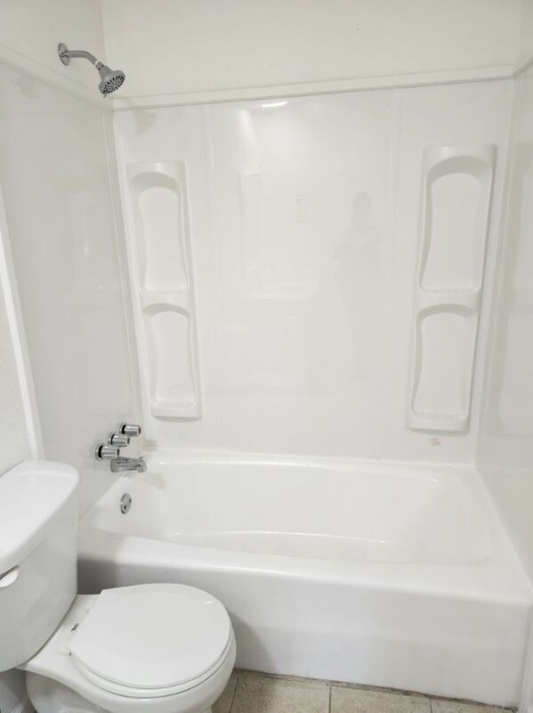 19101911 S El Paso Ave Unit 7, Russellville, AR 72801 Room for Rent