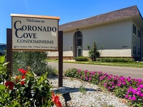 Building Photo - 3800 Saxon Dr