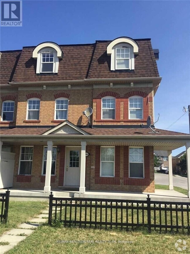 Building Photo - 8892 Sheppard Ave E