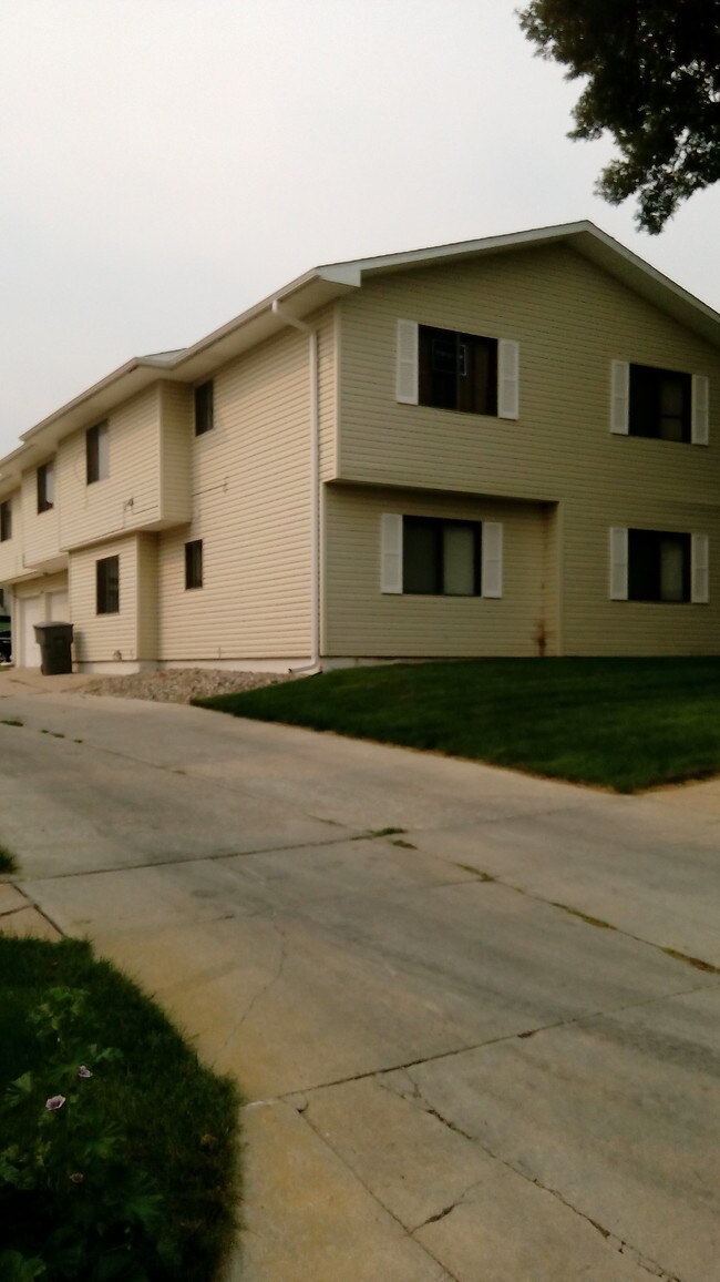 1307 Galeta Ave Unit C, Norfolk, NE 68701 Condo for Rent in Norfolk