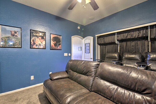 Building Photo - 3759 E Fruitvale Ave