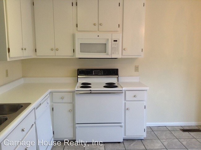 Foto del edificio - 170 Barrington Pl