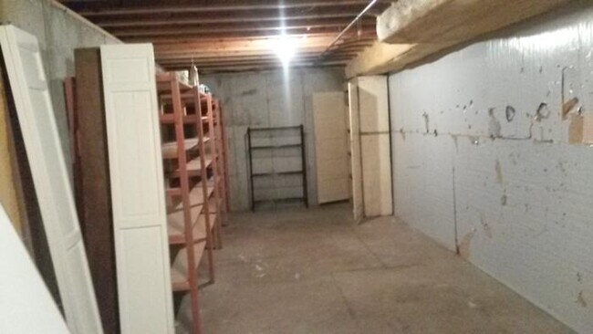 Foto del edificio - Big 6 Bedroom Single Family Home!!!