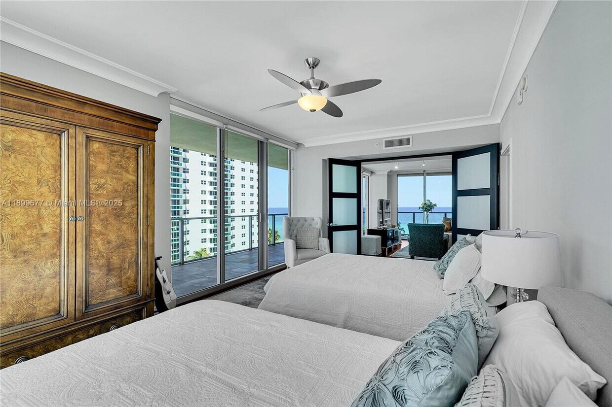 Photo - 3101 S OCEAN DR APT 701 HOLLYWOOD, FL 33019