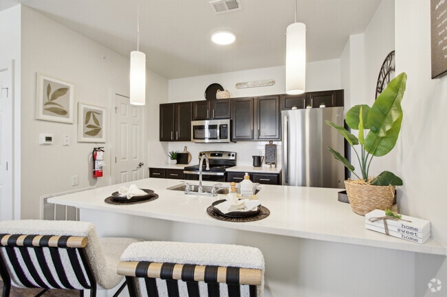 Building Photo - Village at Thorncreek
