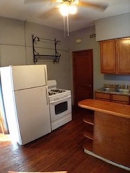 Building Photo - 1434 Corona St
