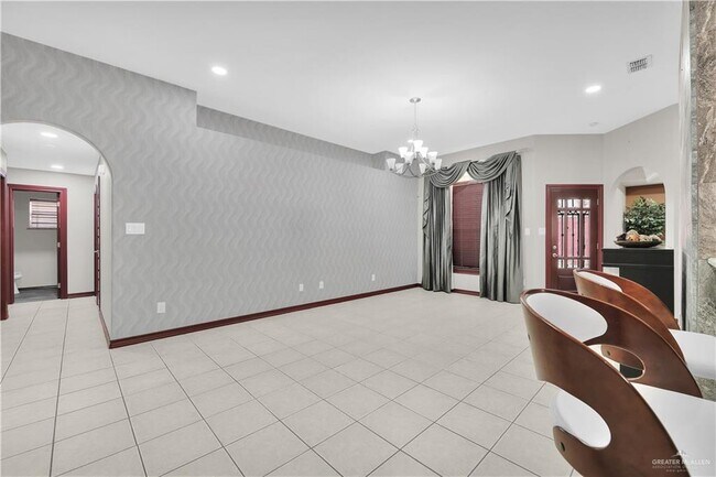 Building Photo - 4305 Jay Ave