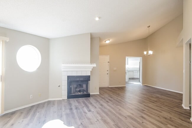 Building Photo - 412 Clifton Heights Dr