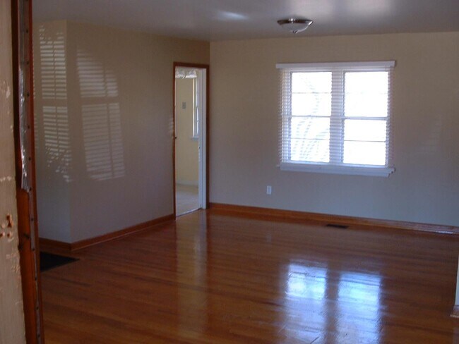 Foto del edificio - 1209 Windsor Way