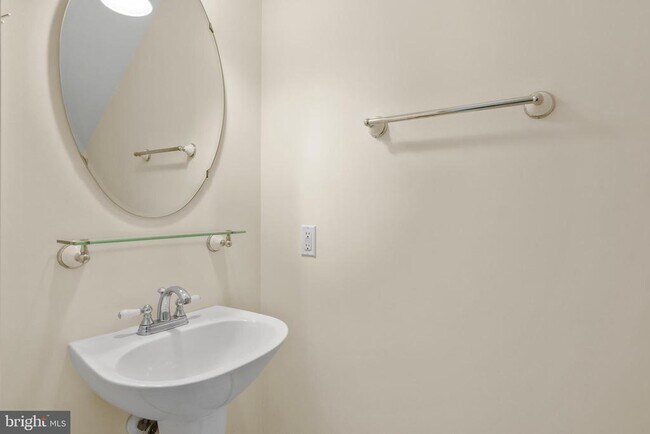 Building Photo - 4384 Sutler Hill Square