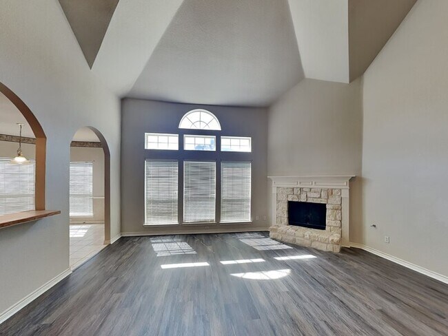 Building Photo - 5317 Summer Meadows Dr