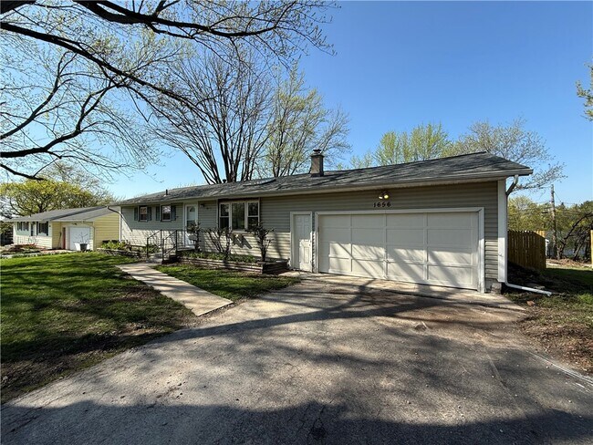 Foto del edificio - 1656 Jefferson Rd