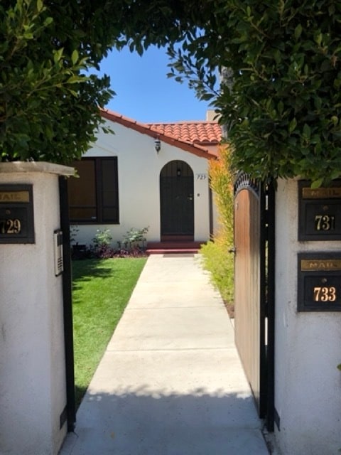 Foto del edificio - 729 N Harper Ave