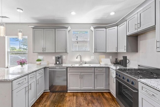 Foto del edificio - 141 McDonough Blvd SE